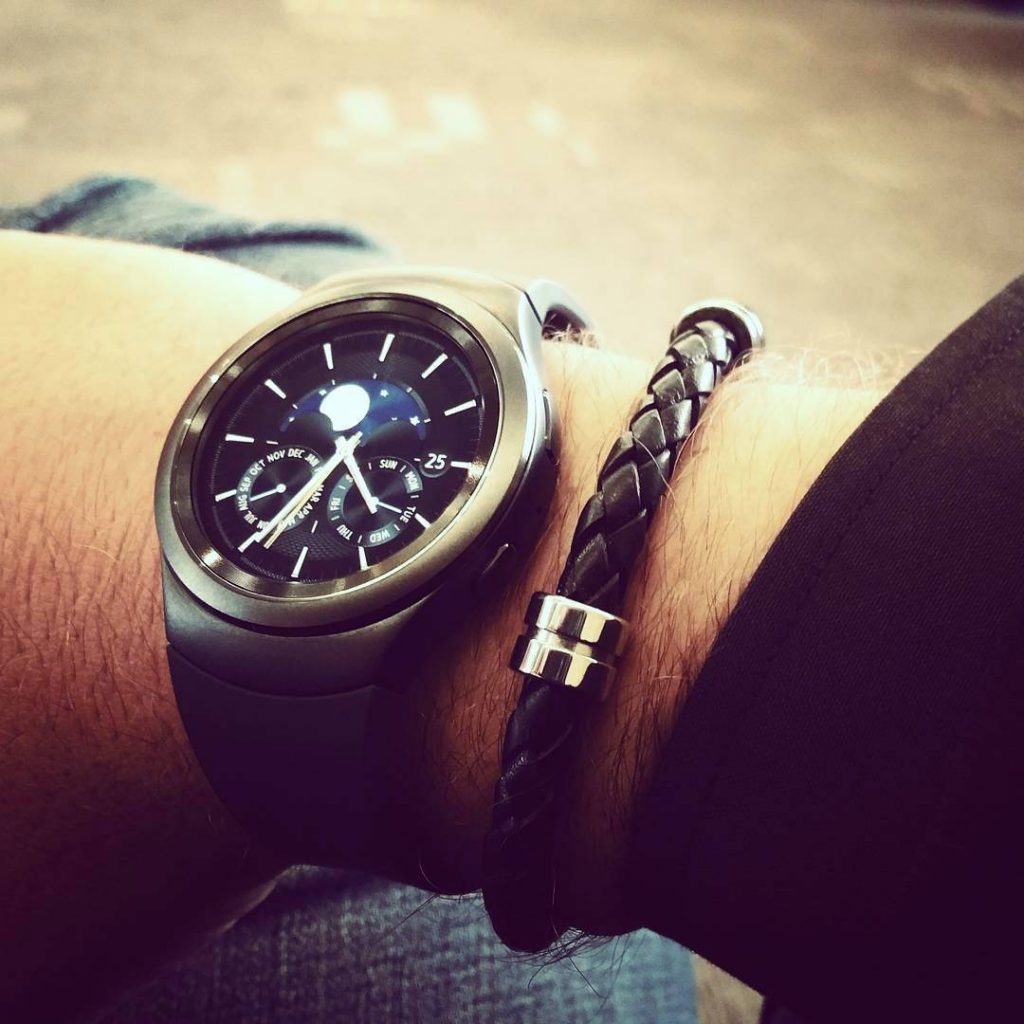 SAMSUNG S2 GEAR Looks Really Good On Instagram