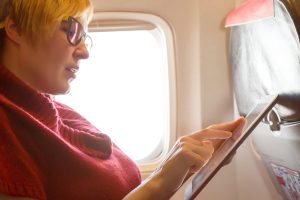 A List Of 4 Best Gadgets You Can Use During A Flight!