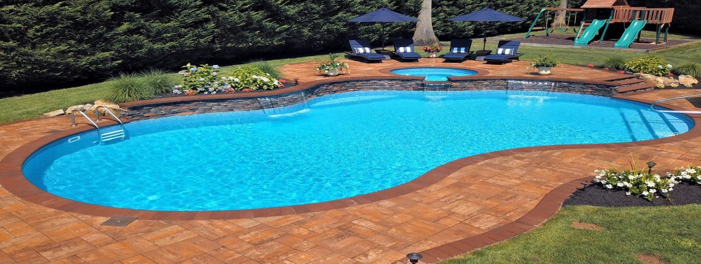 9 Stunning Outdoor Swimming Pool Design Ideas